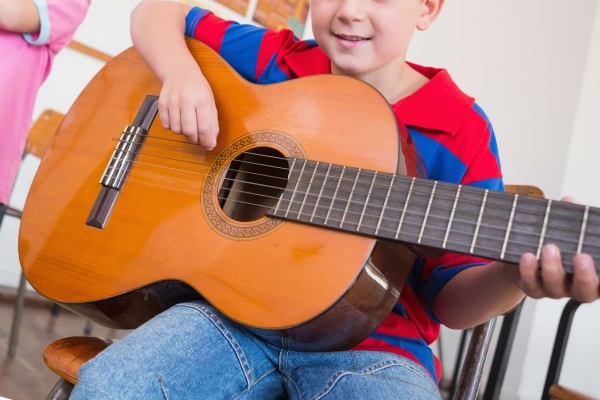 clases-guitarra-flamenca-jerez